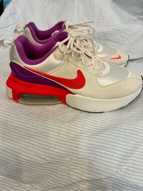 Nike Wmns Air Max Verona 'White Crimson Purple'